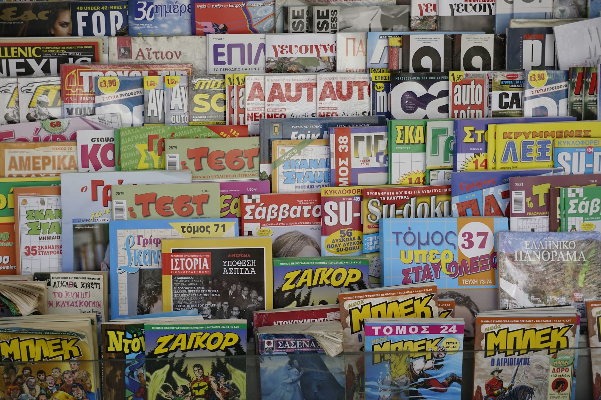 Navigating the Rise of Subscription-Based Marketing: Trends, Strategies, and Implementation for 2025